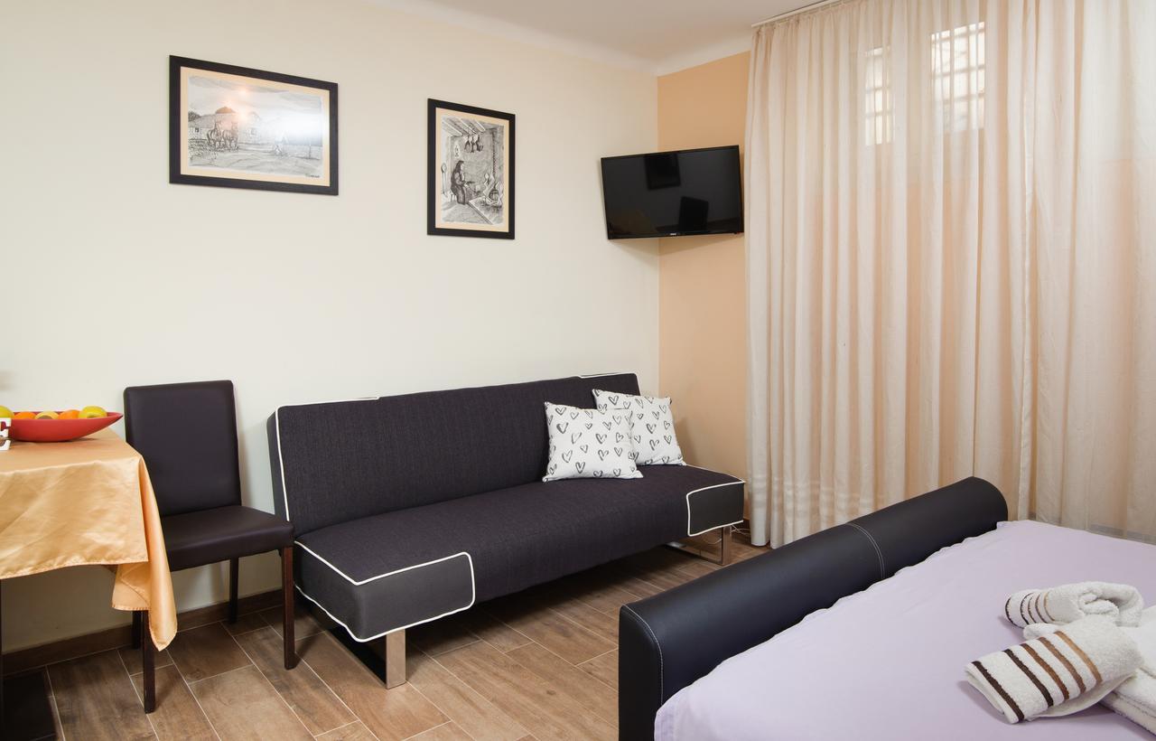 Private Accommodation Milisa Сплит Экстерьер фото
