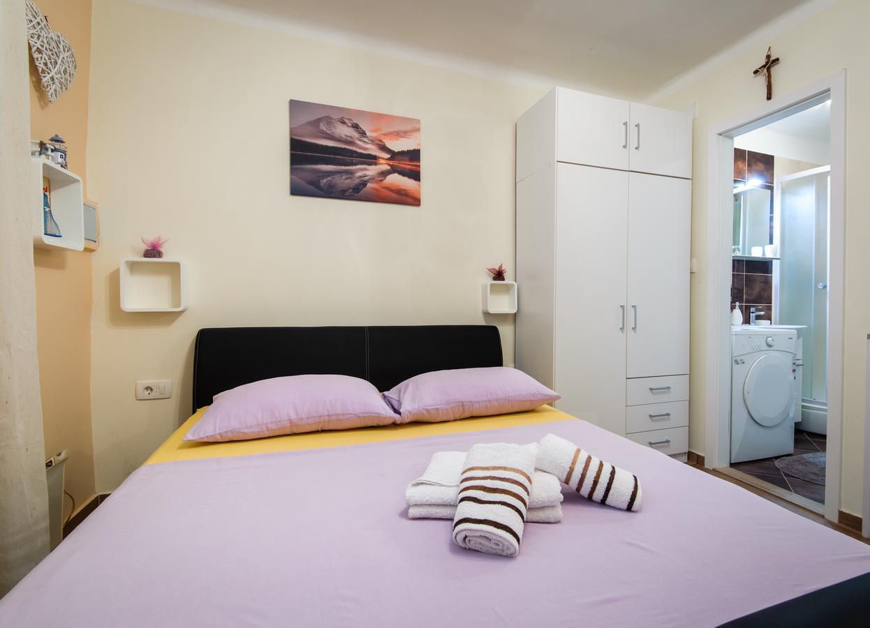 Private Accommodation Milisa Сплит Экстерьер фото