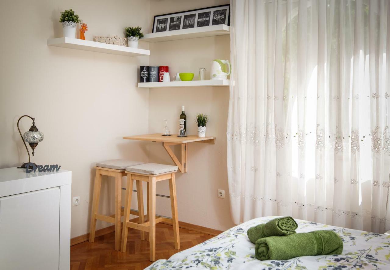 Private Accommodation Milisa Сплит Экстерьер фото