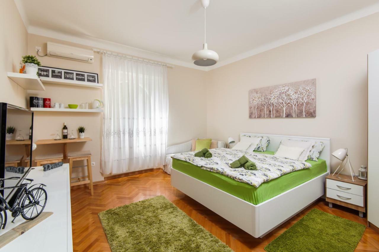 Private Accommodation Milisa Сплит Экстерьер фото